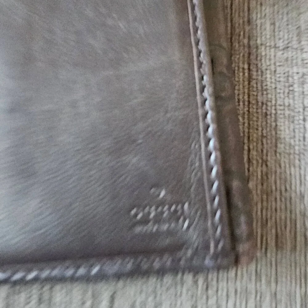 Gucci Guccissima Heart Continental Wallet Dark Brown 100 % Authentic